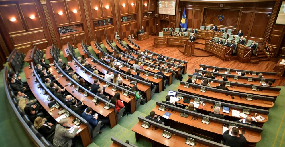 Regjistrohen 10 deputete te rinj serbe ne Kuvendin e Kosoves